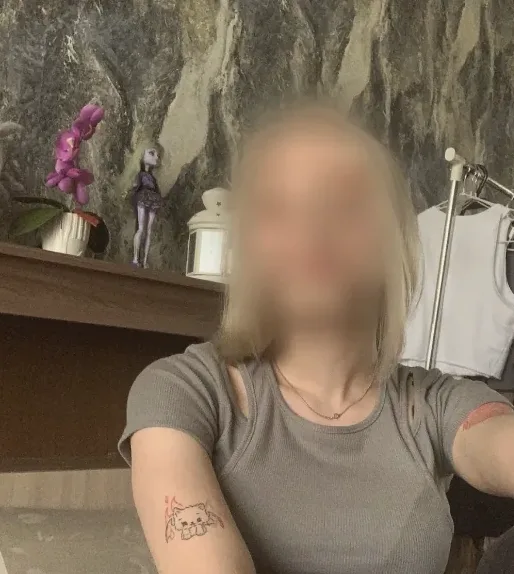 Bianca, 19