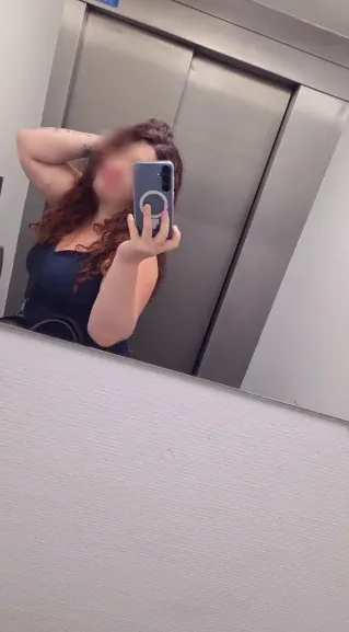 Denise, 34