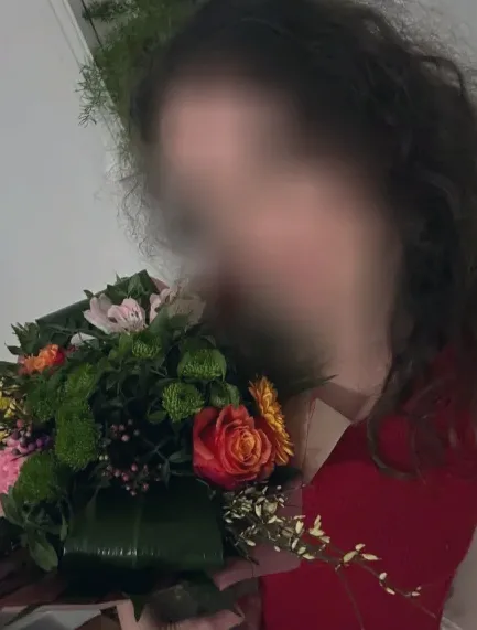 Emilia, 39