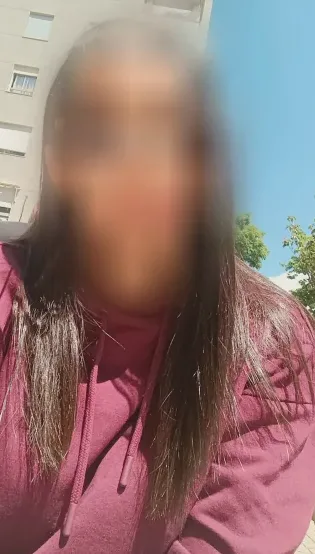 Emina, 36