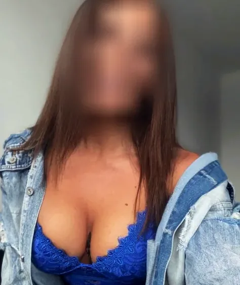 Fiona, 31