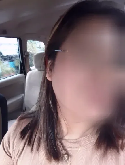 Jelena, 33