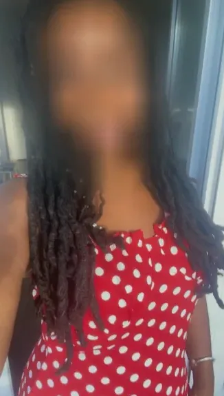 Jovana, 36