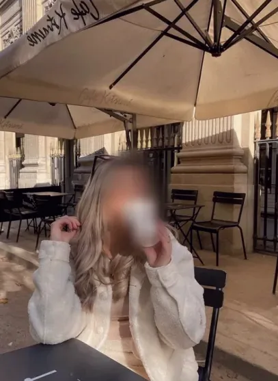 Nele, 32