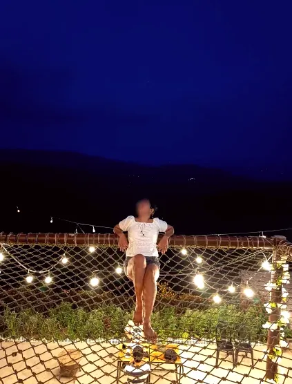 Nicole, 28
