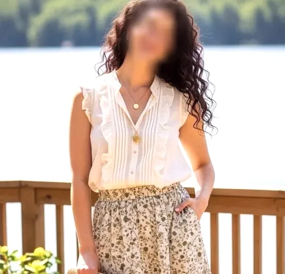 Sandra, 36