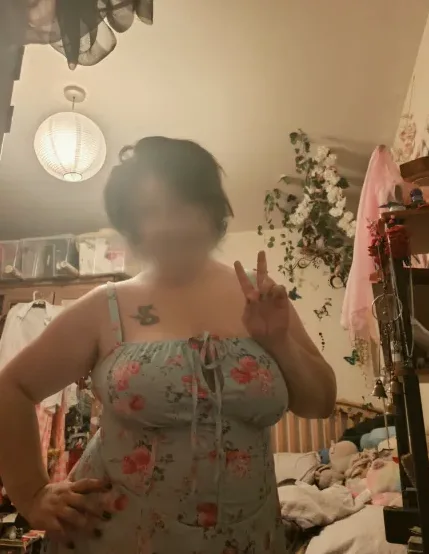 Sanja, 39