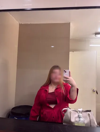 Sina, 26